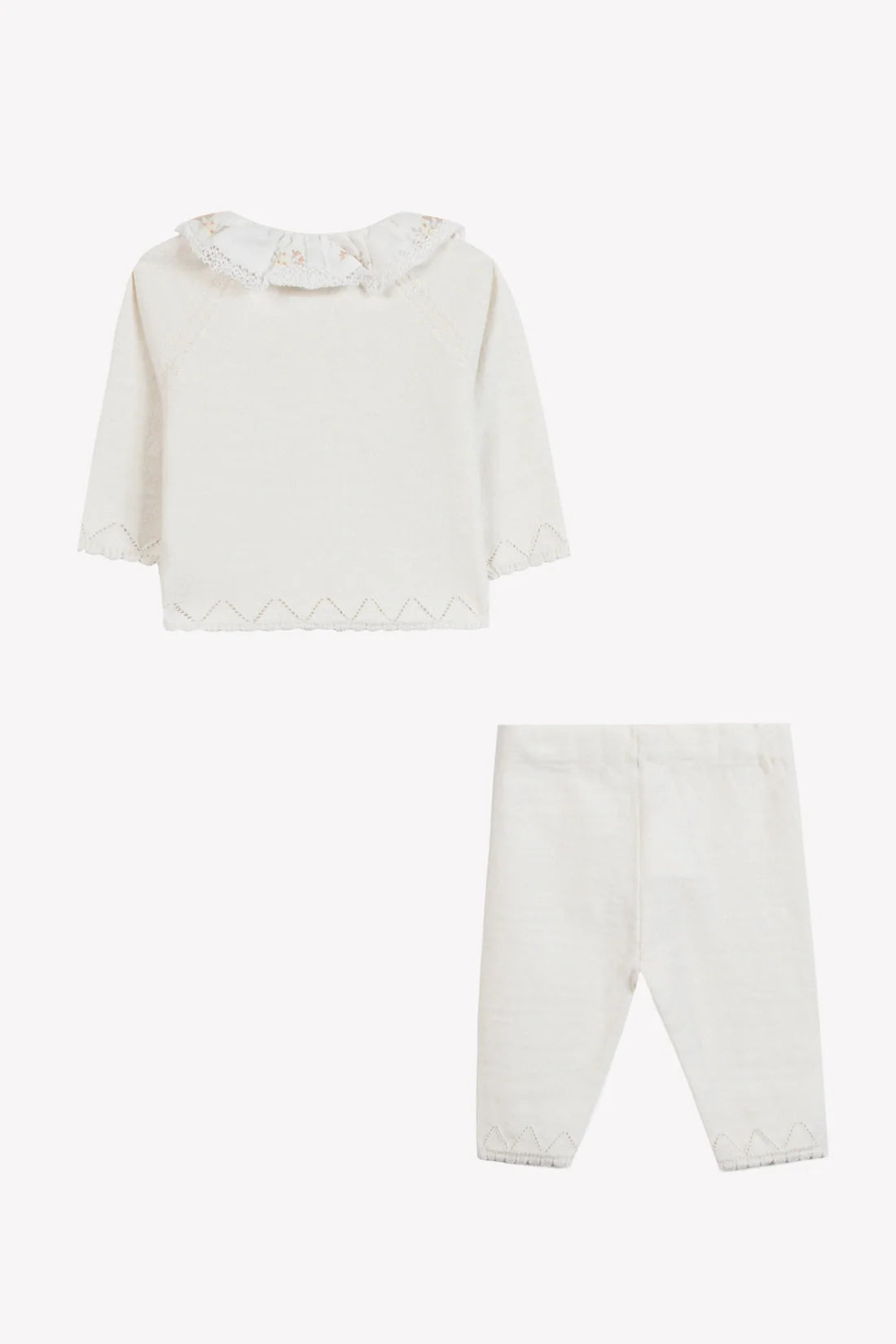 Long outfit Ecru cotton ruffled collar