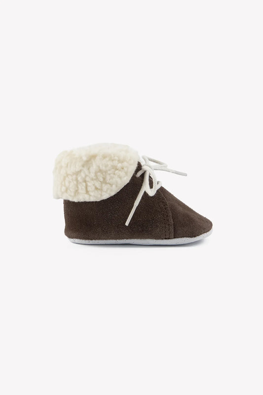 Shoes brown medium leather