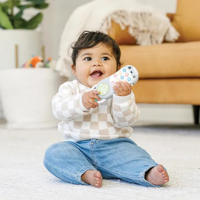 Music & Light Pretend Remote
Control