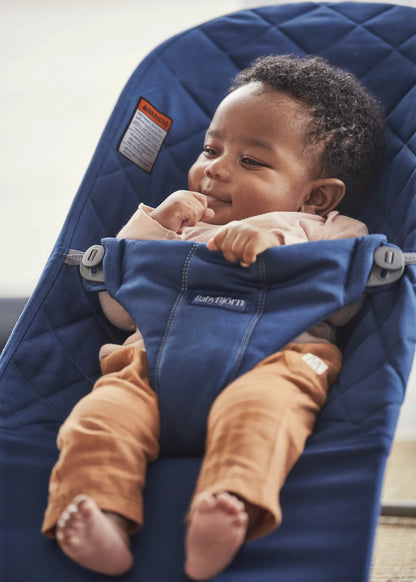 BabyBjörn - Bouncer Bliss | Woven Quilt | Midnight Blue