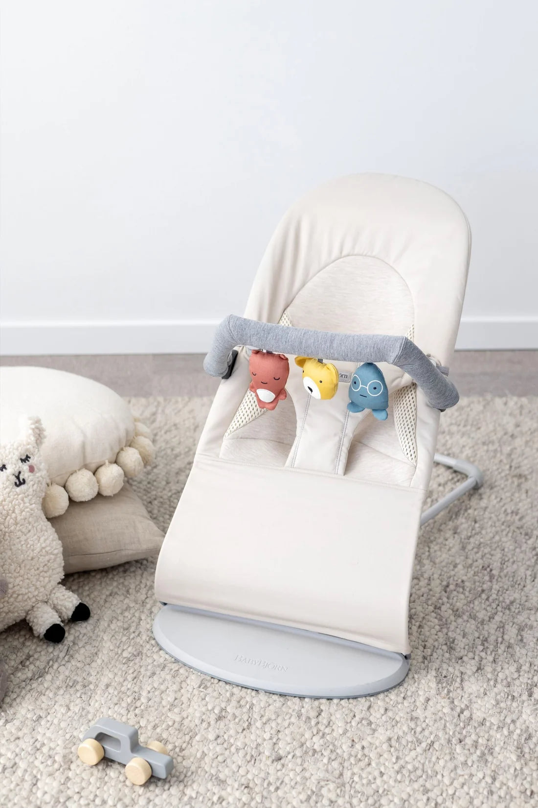 BabyBjörn - Toy for Bouncer | Soft Friends