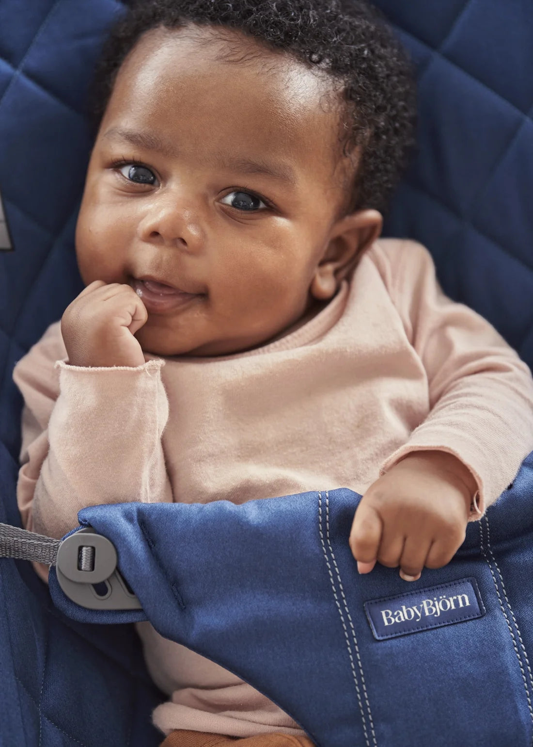 BabyBjörn - Bouncer Bliss | Woven Quilt | Midnight Blue
