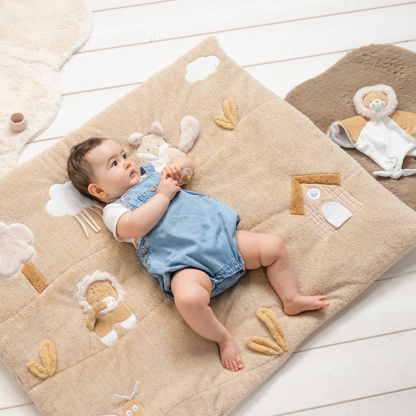 FLO, ERNEST & OLI Activity mat