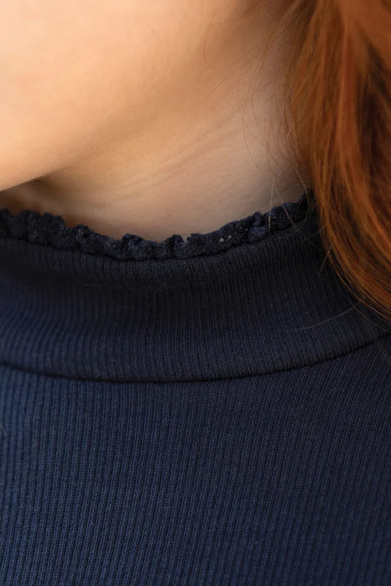 Under Sweater Navy cotton Chimney collar
