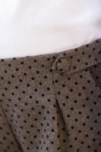 Short Brown Wool polka dot pattern