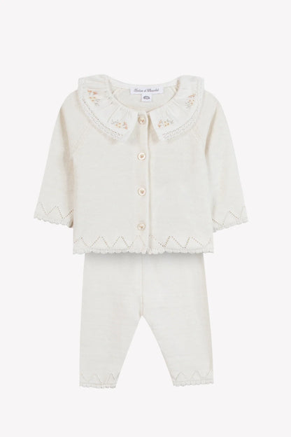 Long outfit Ecru cotton ruffled collar