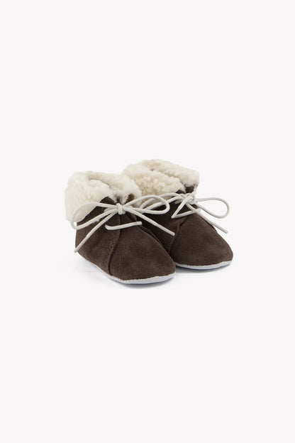 Shoes brown medium leather