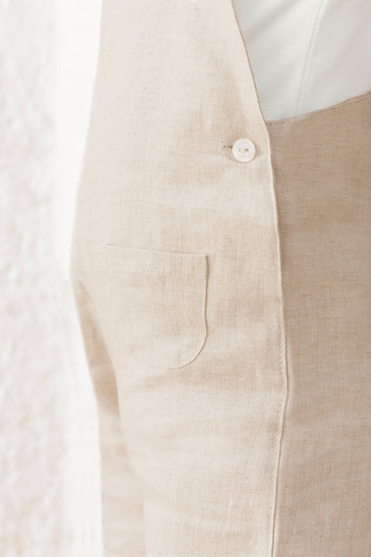Dungaree short
Sand Linen