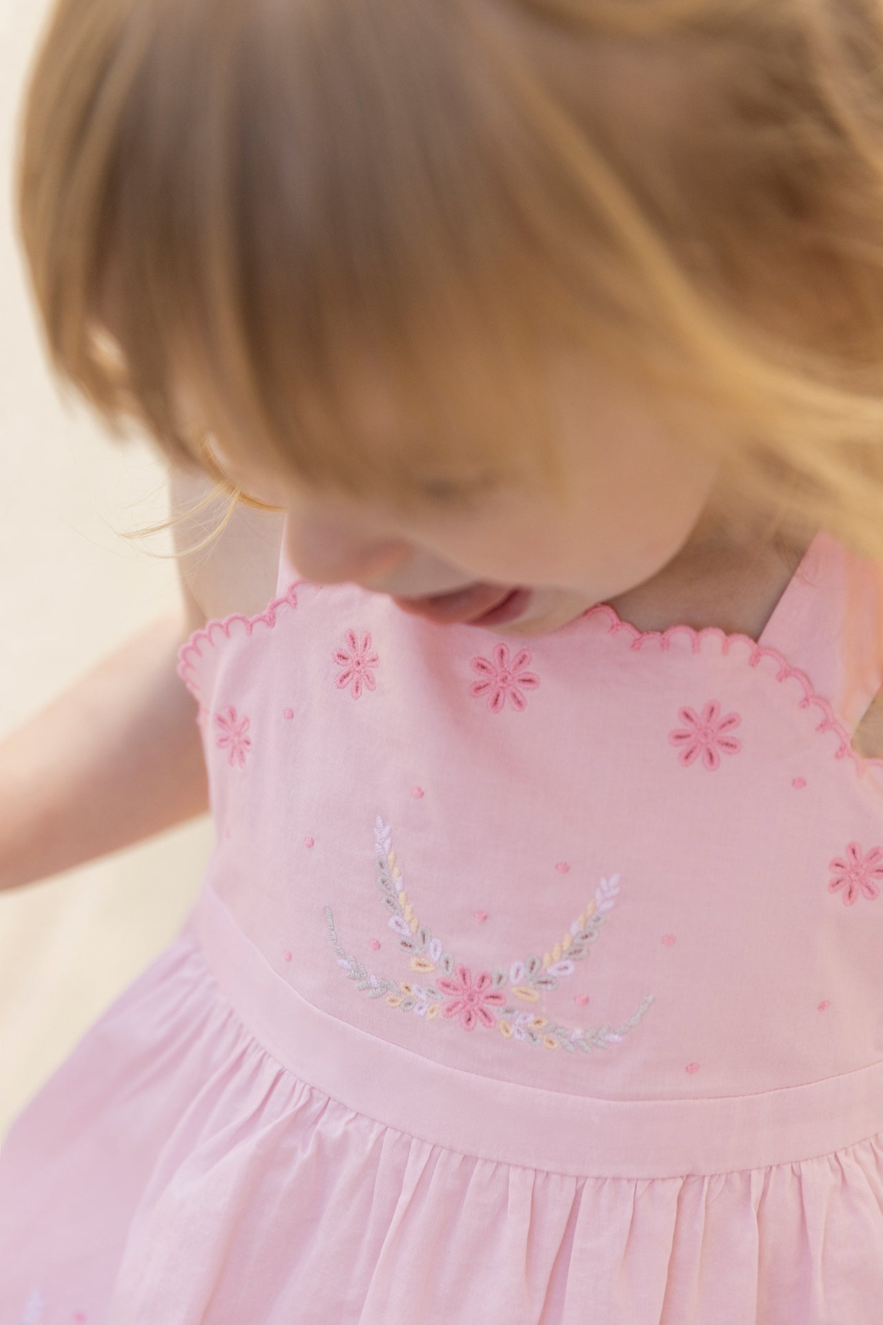 Dress
Pale pink cotton Embrodery
