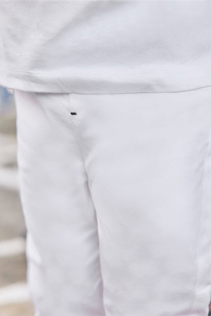Trousers
White cotton Ceremony