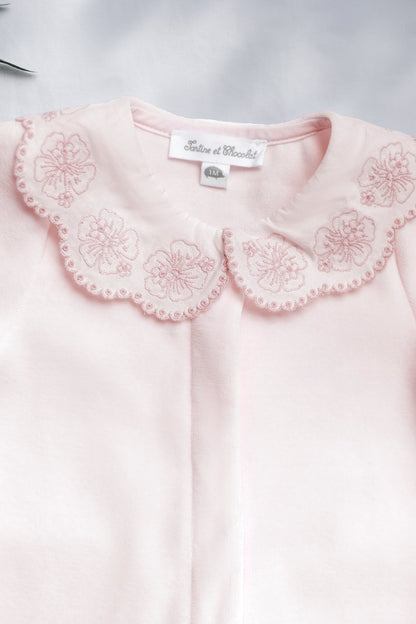 Pajamas
Pale pink Velvet Peter pan collar
