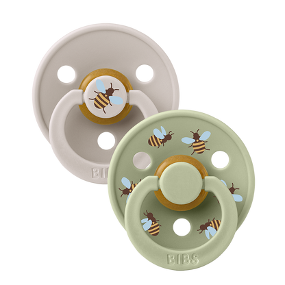 STUDIO Colour Pacifiers 2 Pack Bumblebee - Mushroom/Sage size 1 | +0 months