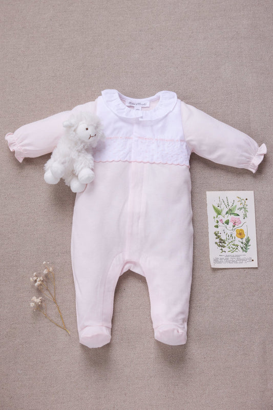Pajamas
Pale pink cotton Peter pan collar gathered