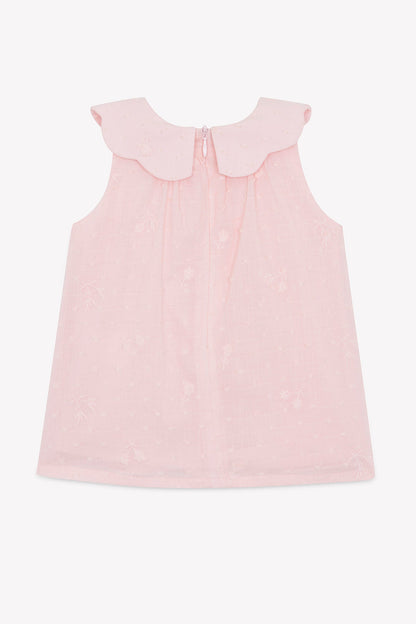 Dress
Pink powdered cotton Peter pan collar