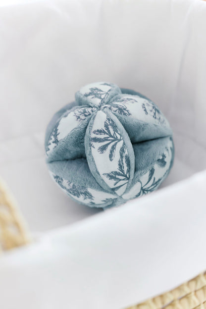 Sensory ball
Print inspiration Toile de Jouy Blue