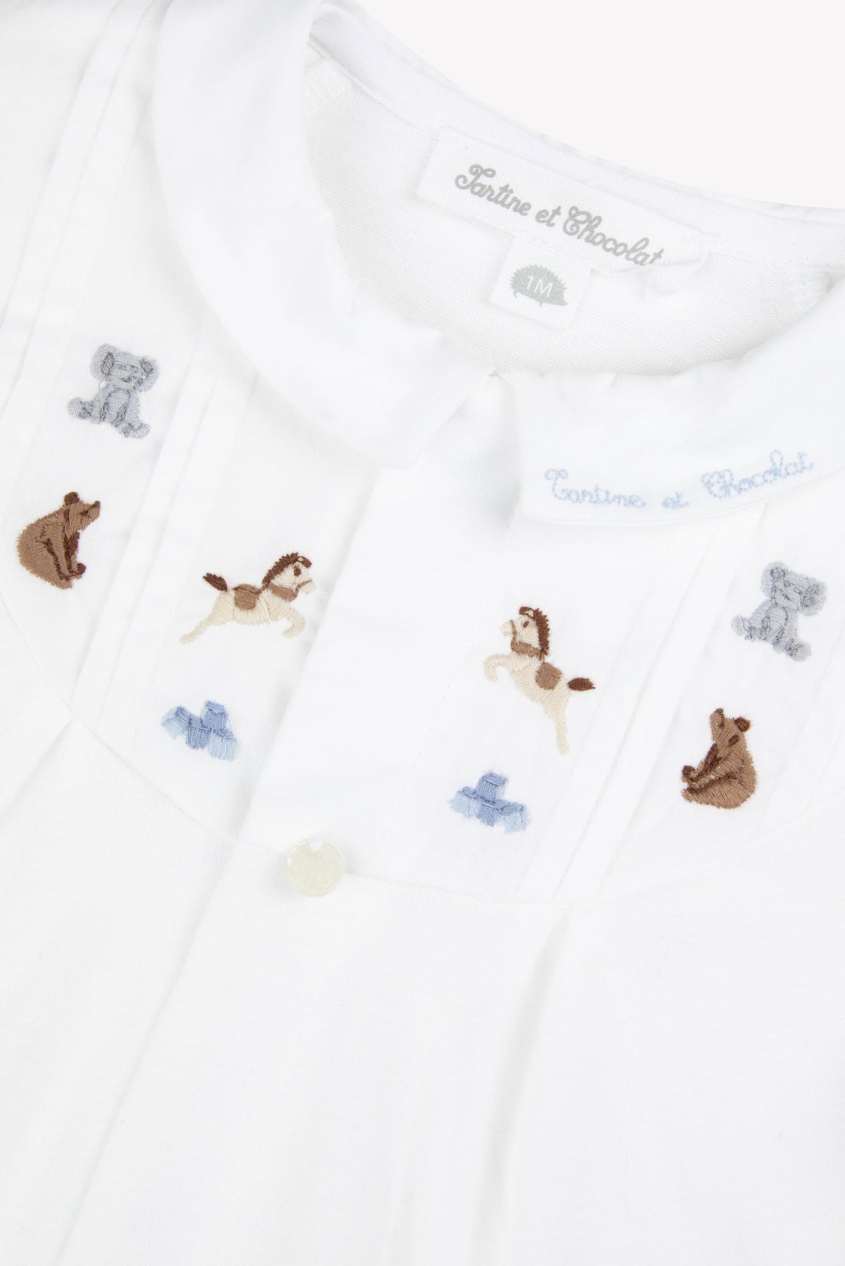 Pajamas
White cotton Peter pan collar animals