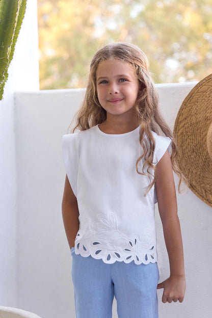 TEESHIRTB | T-shirt
White cotton Embroidered
