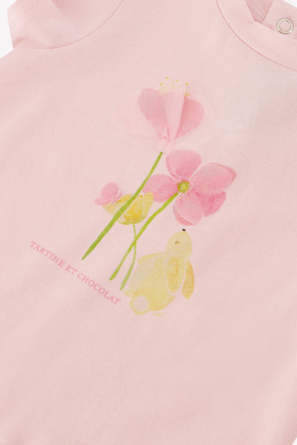 T-shirt
Pale pink Illustration flowers