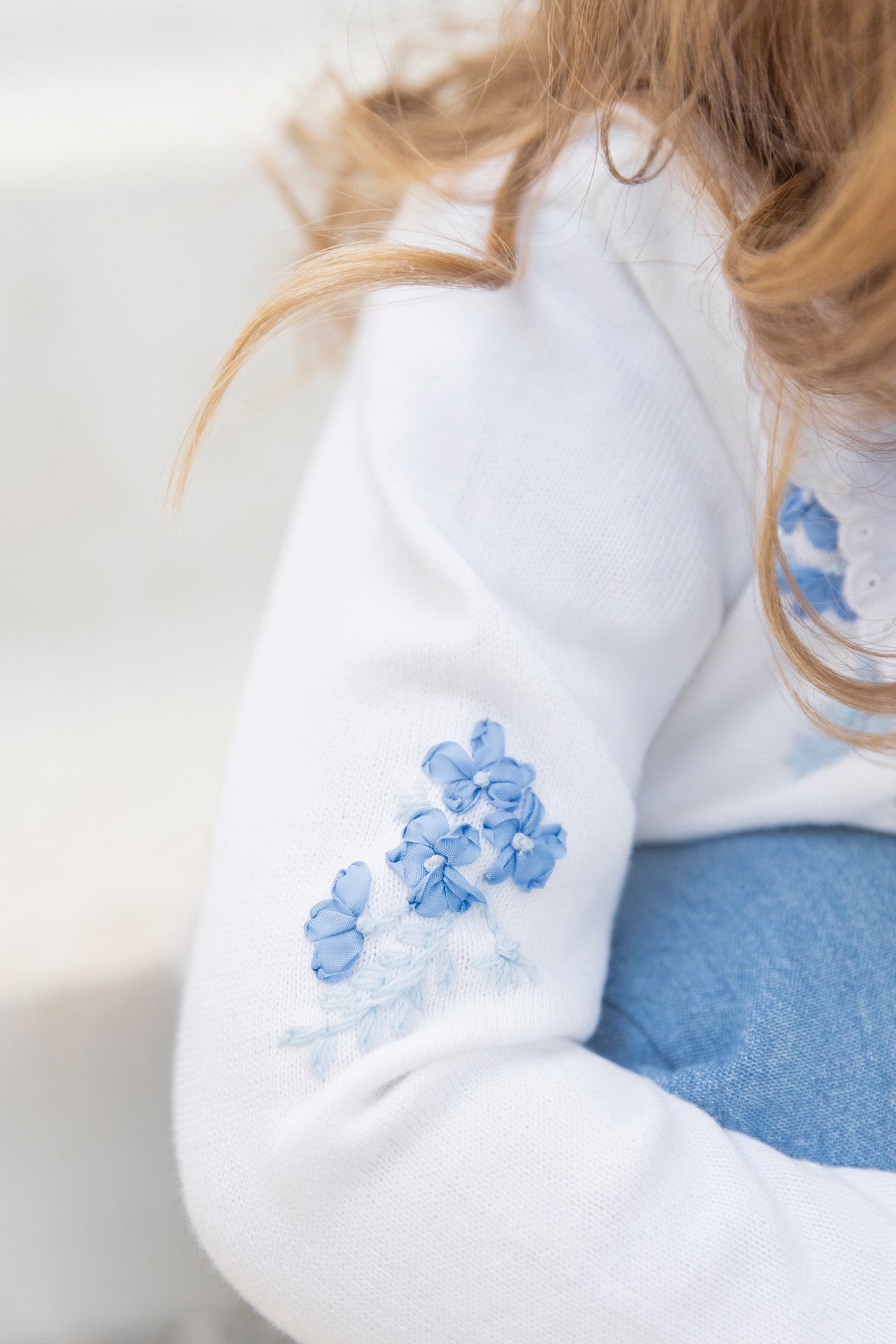 Cardigan
Blue electric cotton Embrodery Ribbon