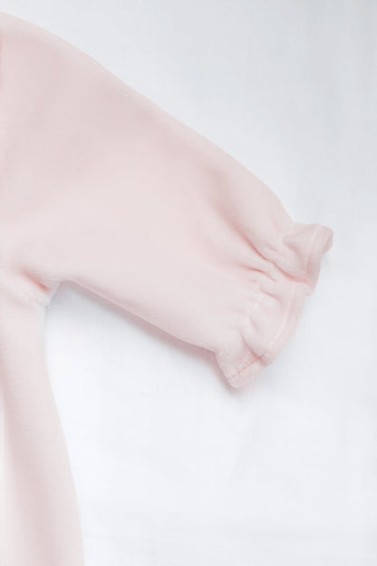 Pajamas
Pale pink Velvet Peter pan collar