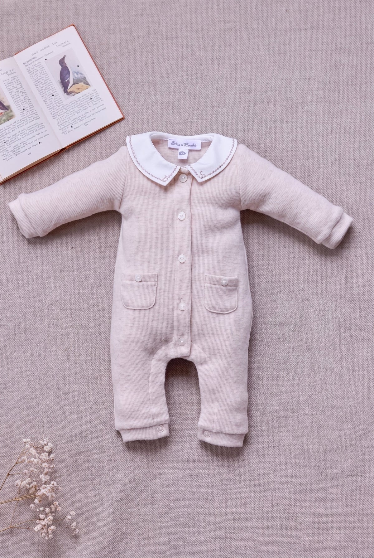 Jumpsuit long
Beige cotton heather Peter pan collar