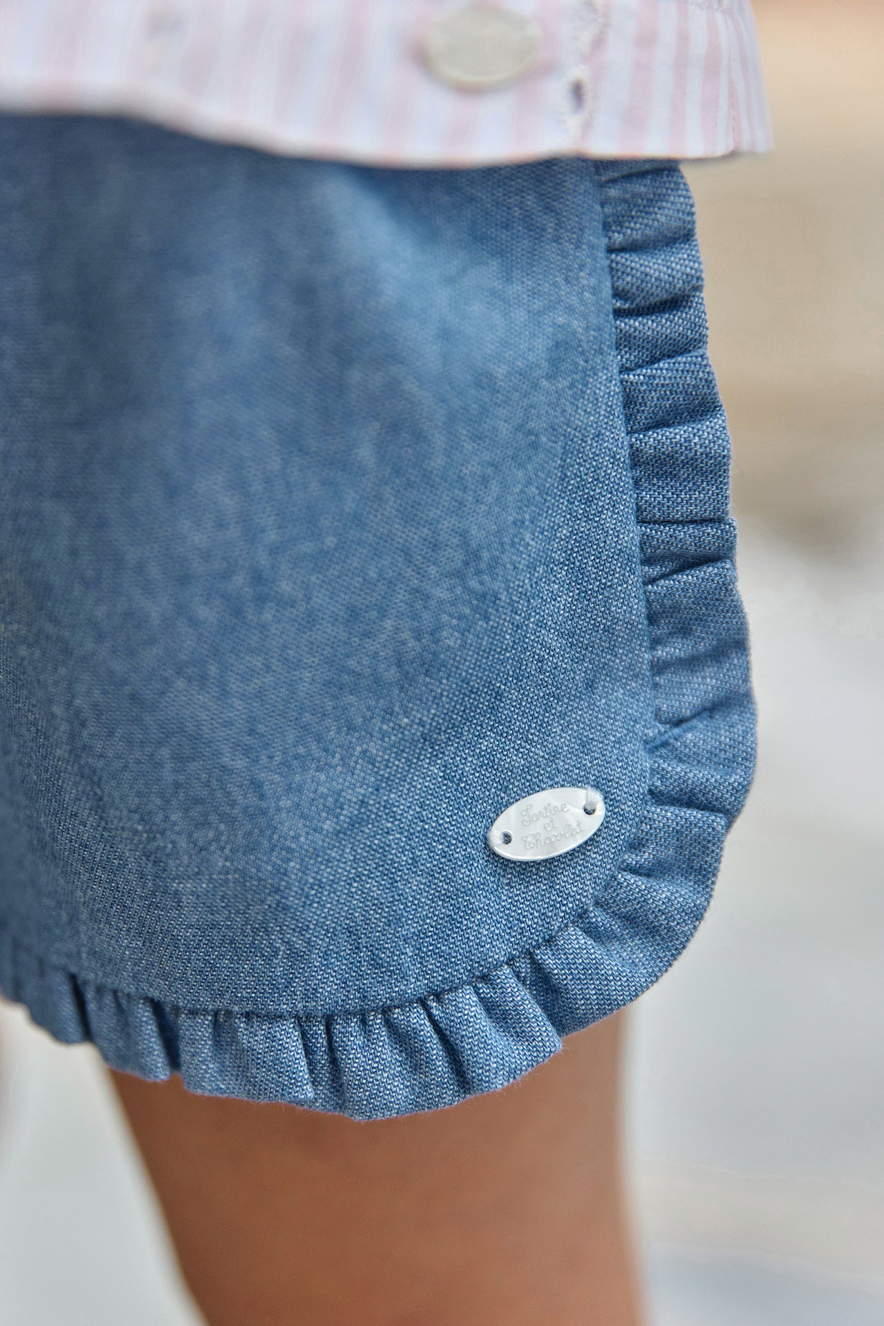 Short
Blue cotton