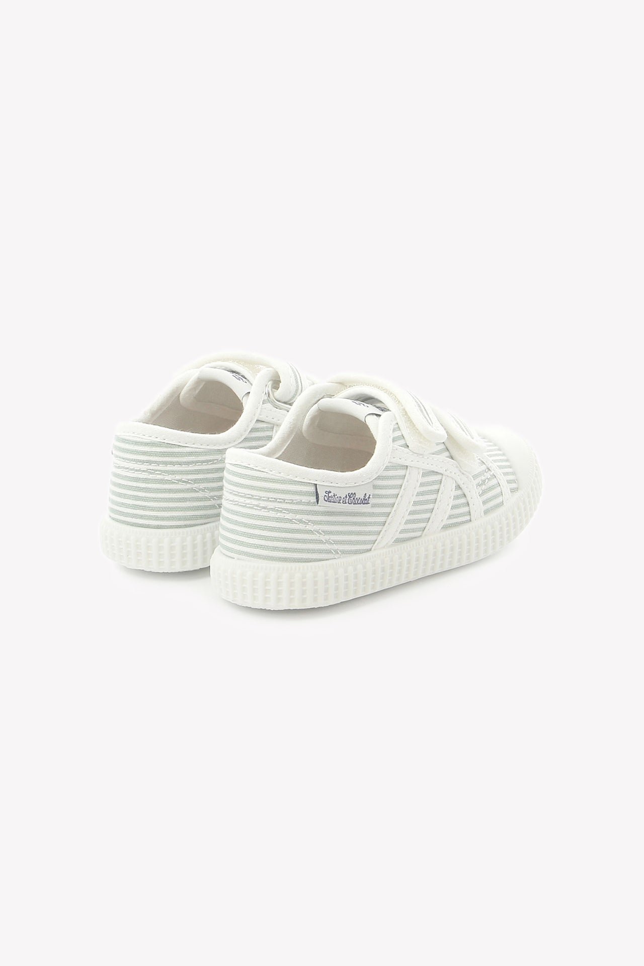 Sneakers
Sage striped canvas