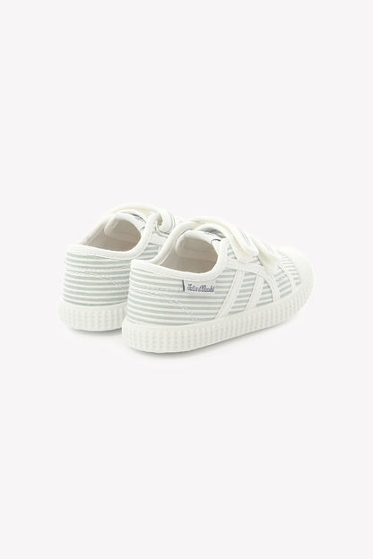 Sneakers
Sage striped canvas