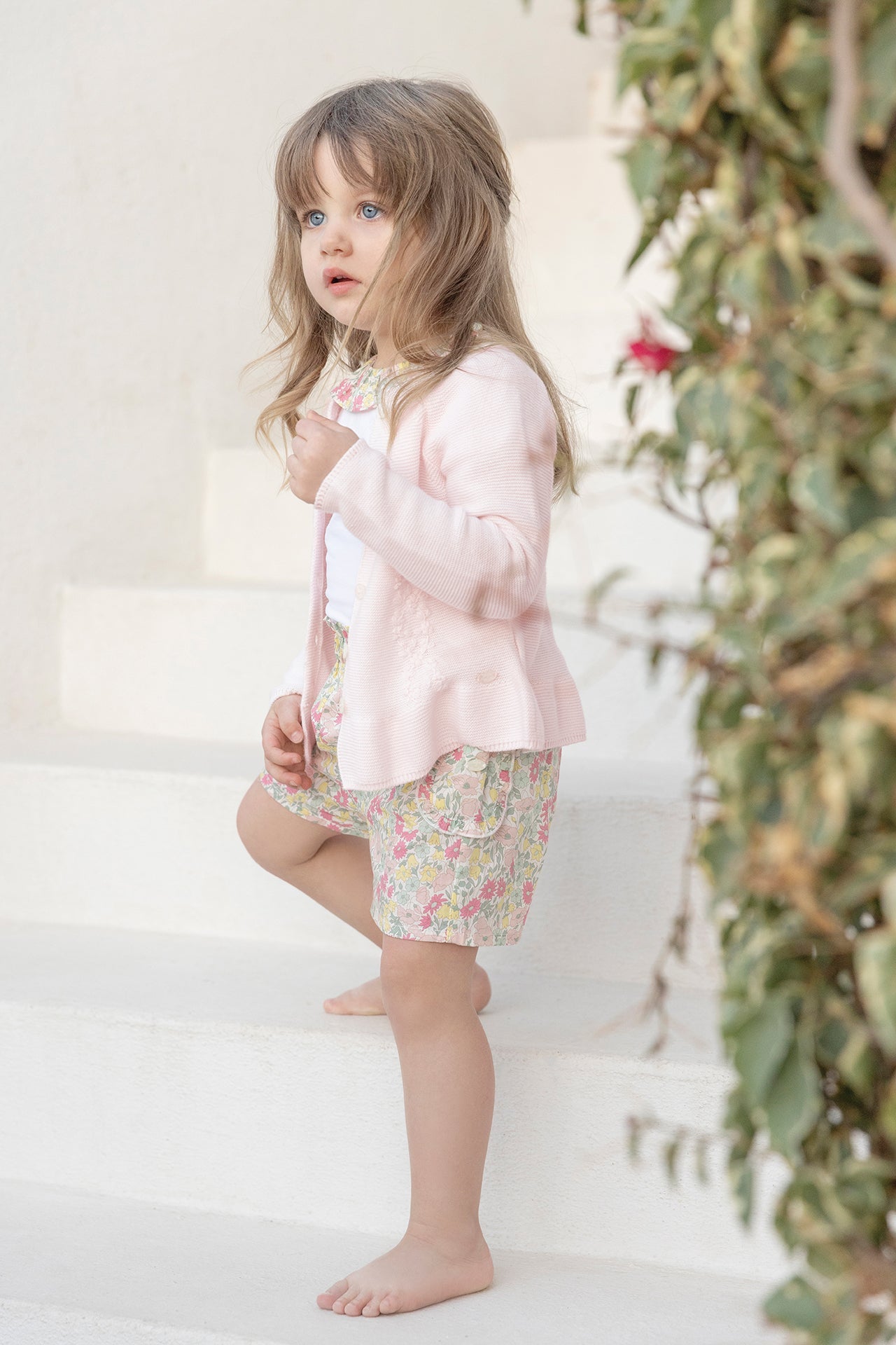 Cardigan
Pale pink cotton Embrodery