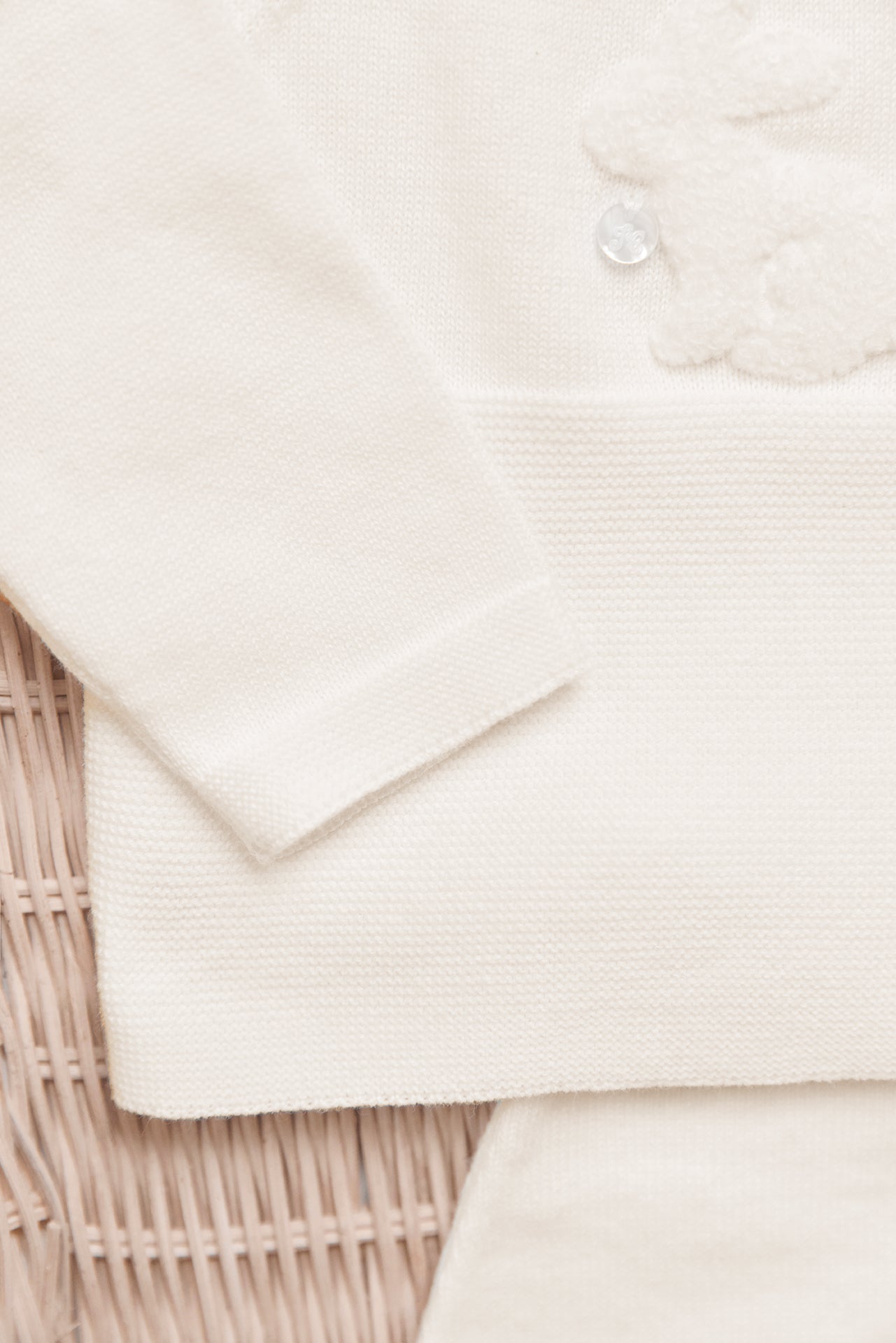 Outfit Long
Ecru cotton Embrodery rabbit