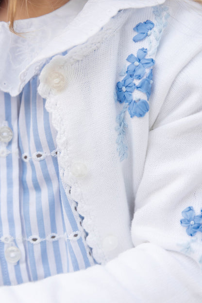 Cardigan
Blue electric cotton Embrodery Ribbon