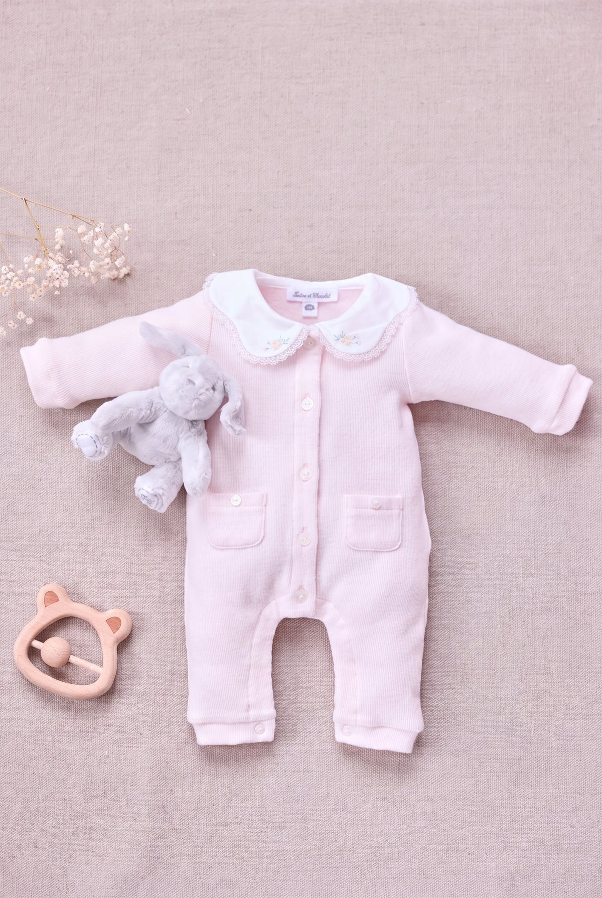 Jumpsuit long
Cotton dew Peter pan collar