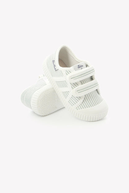 Sneakers
Sage striped canvas