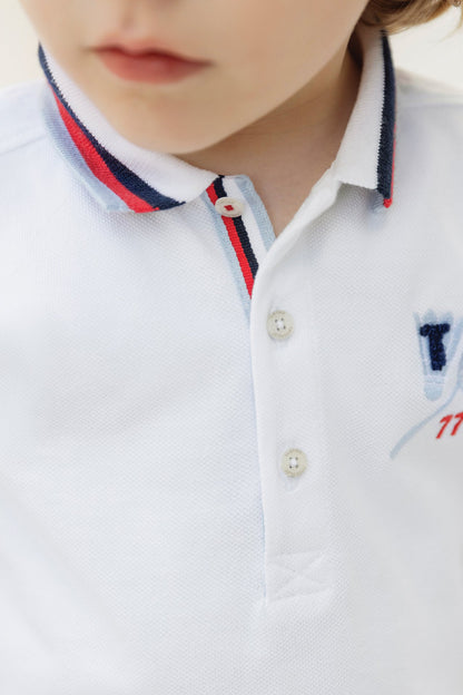Polo shirt
White cotton sports club