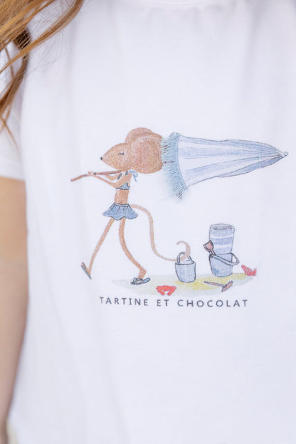 T-shirt
White cotton Illustration beach